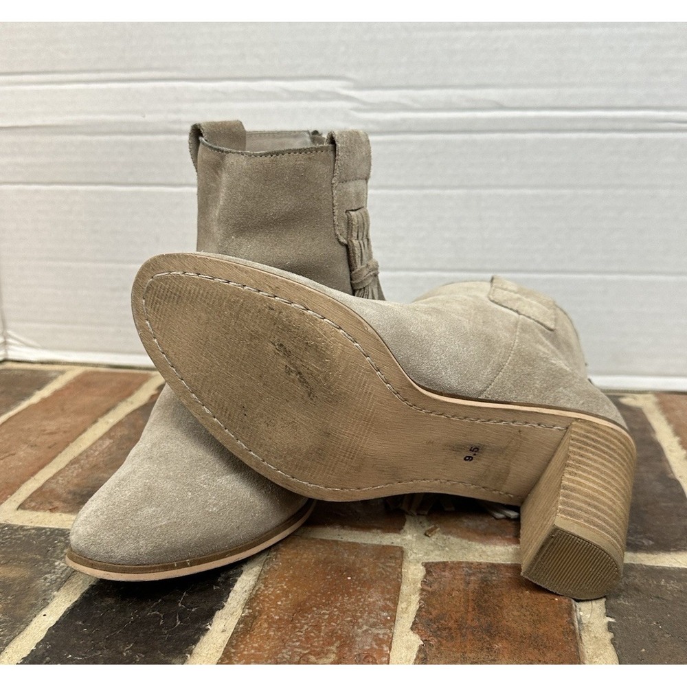 Seychelles Taupe Suede Ankle Booties Chunky High Heel Tassel Fringe Women's 9.5 - Picture 4 of 6
